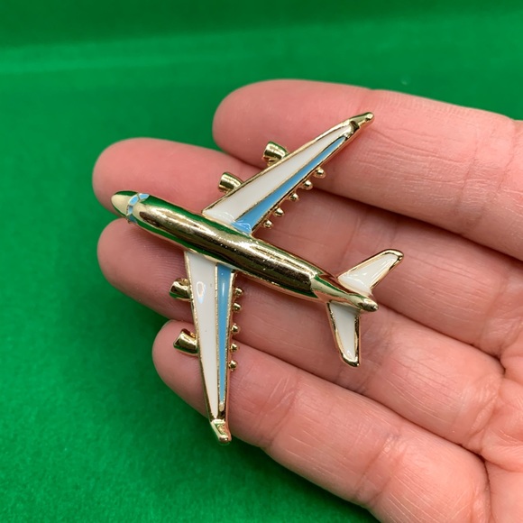 Kingpiin Other - 🔥3/$10Kingpiin Airplane silver & enamel lapel pin